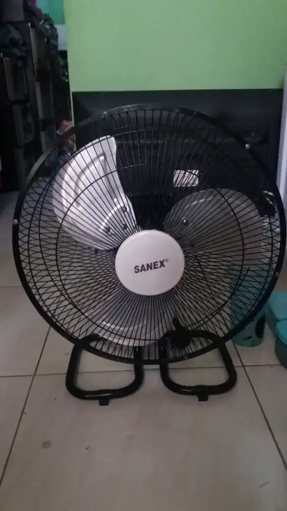 Kipas angin tornado 14 inch sanex normal siap pakai nego tipis