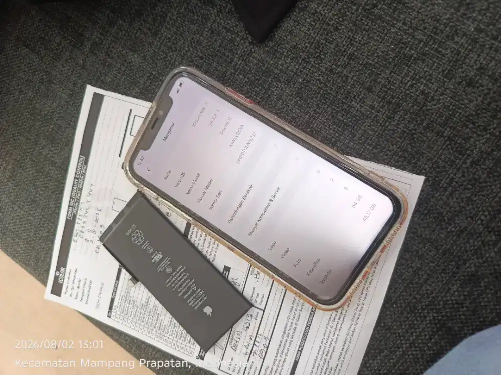 iPhone 11 64 gb ORI ibox smua kartu