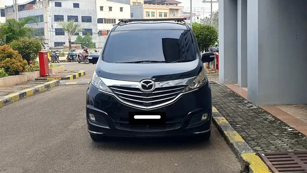 Mazda biante skyactive 2015 hitam