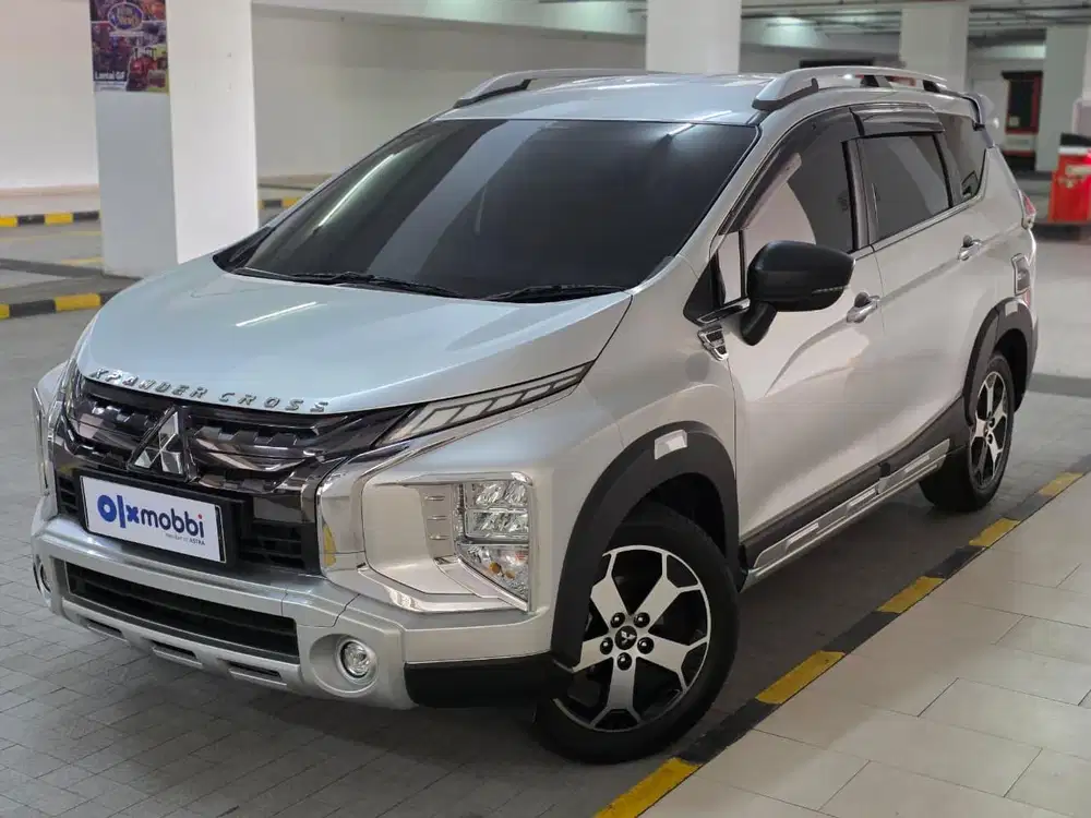 DP RENDAH - Mitsubishi Xpander 1.5 Cross Bensin-AT 2021