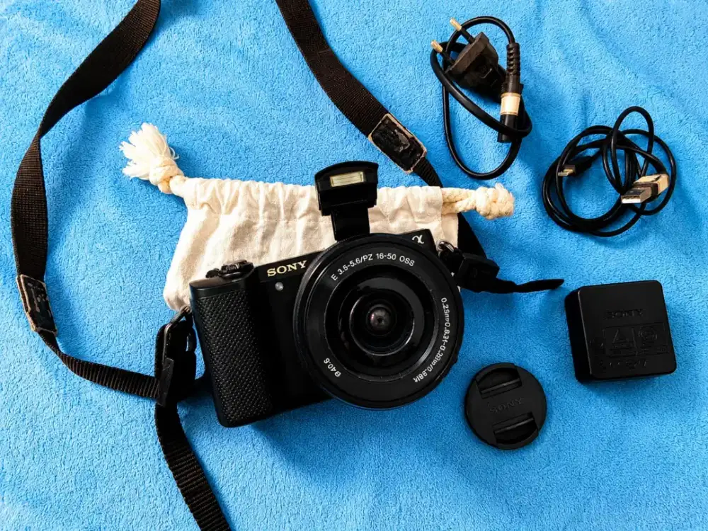Kamera Mirrorless Sony Alpha 5000 Kit