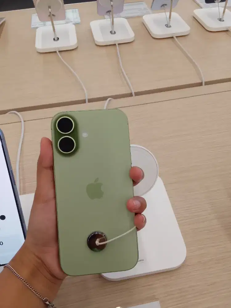 iPhone 17 basic