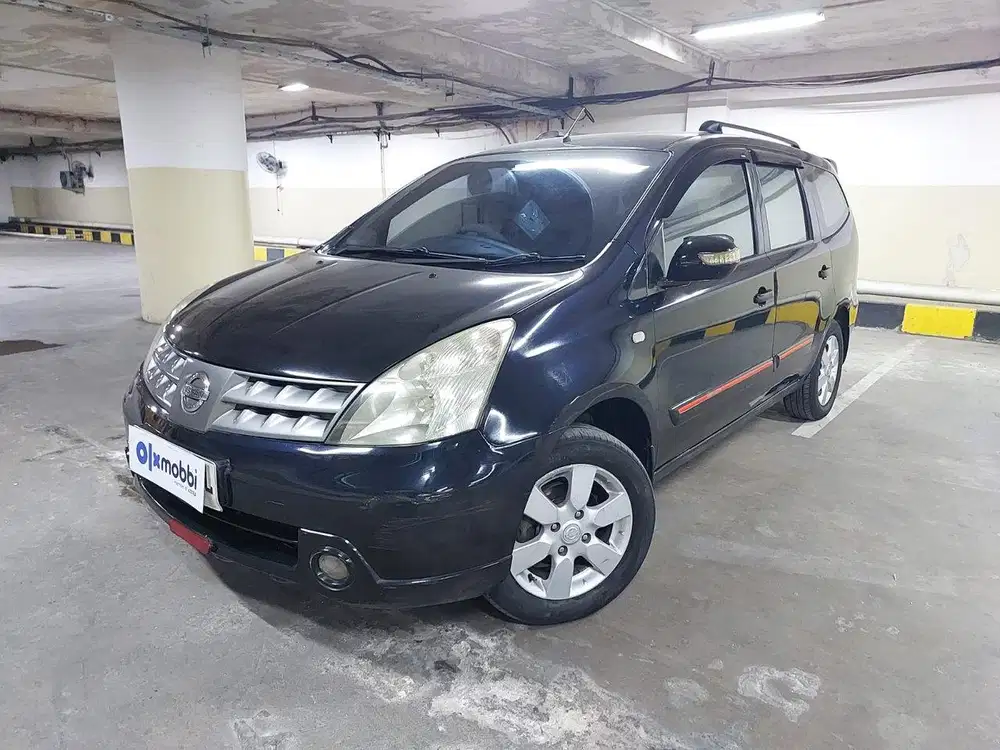 DP RENDAH - Nissan Grand livina 1.5 XV Bensin-AT 2010