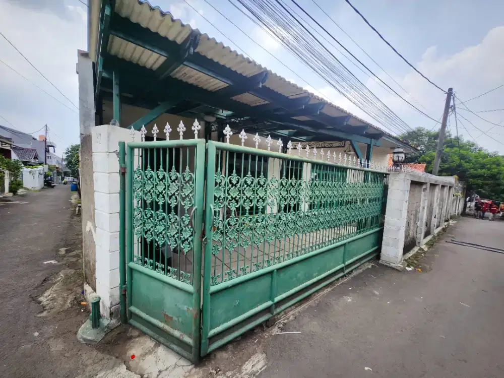 Rumah besar nyaman free furnis, 5 Menit ke Tol Desari Andara