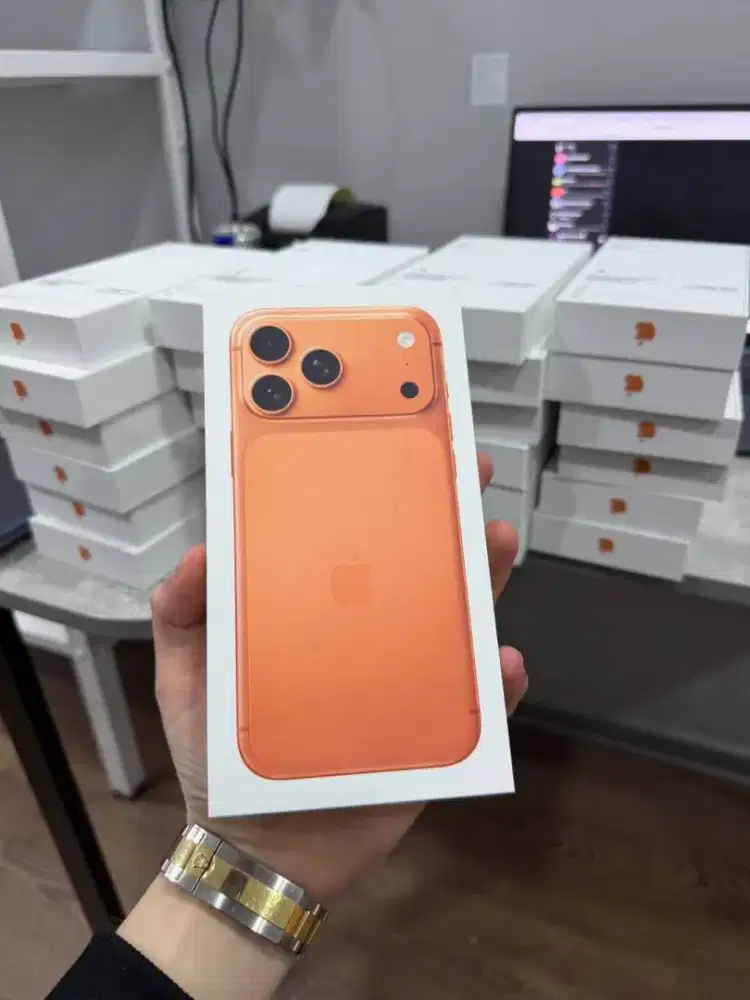 Ready IPHONE 17 PRO & PRO MAX NEW | CICILAN 24X