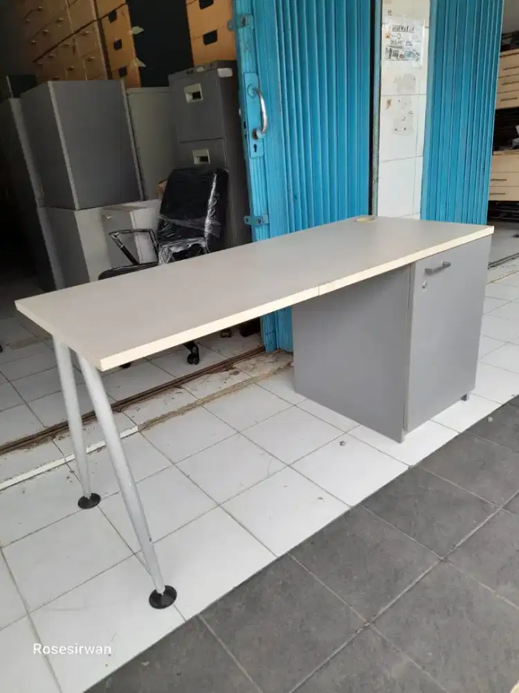 Meja custom/meja serbaguna
