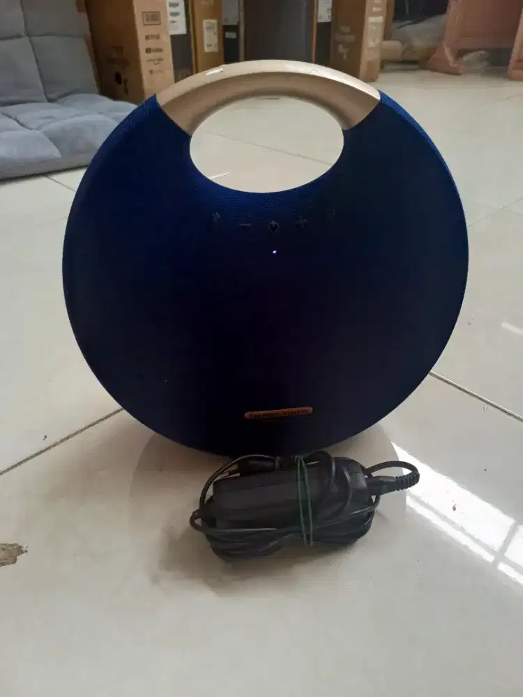 Iklan Speaker Harman/Kardon Onyx Studio 5 Batangan