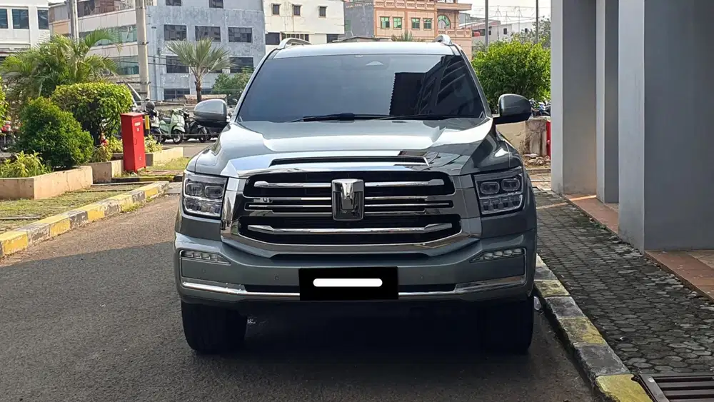 Km21rb gwm tank 500 hev hybrid 4x4 awd 2024 pakai 2025 silver