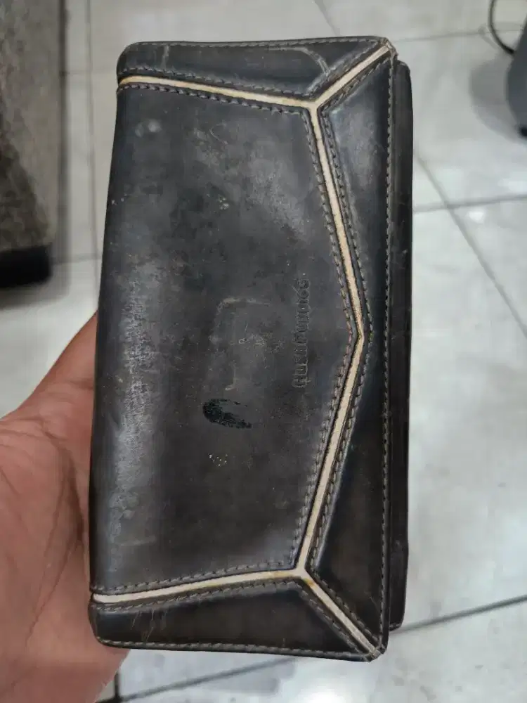 dompet Kulit Lipat Panjang Hush Puppies