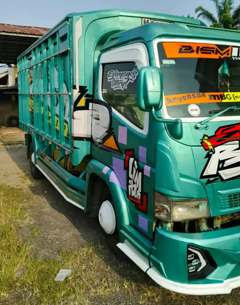 Dijual CEPAT  CARI YANG SERIUS SAJA , Canter HDV 2013.