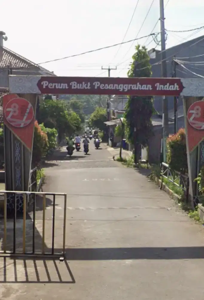 Rumah Perum Bukit Pesanggarahan Indah
