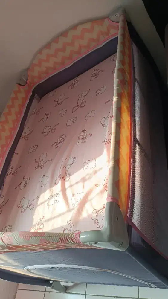 Baby box bonus kasur bayi + 2 sprei