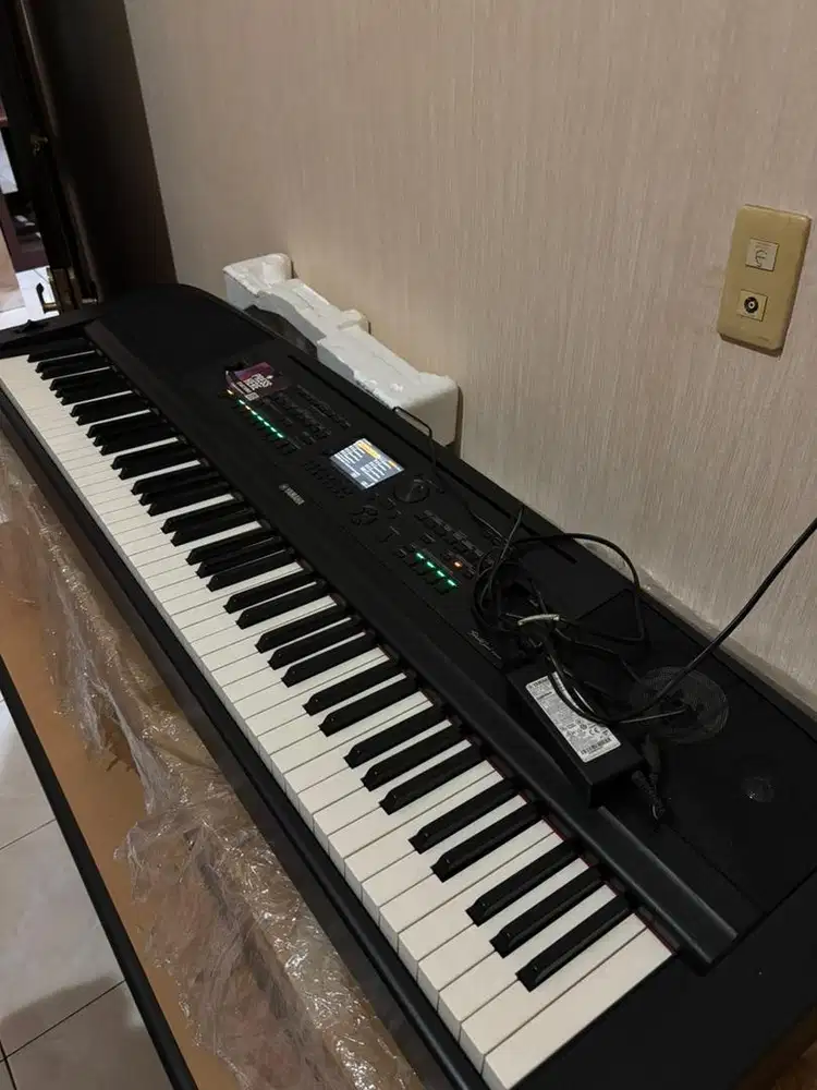 Jual bekas Keyboard Yamaha DGX 670 B DIGITAL
