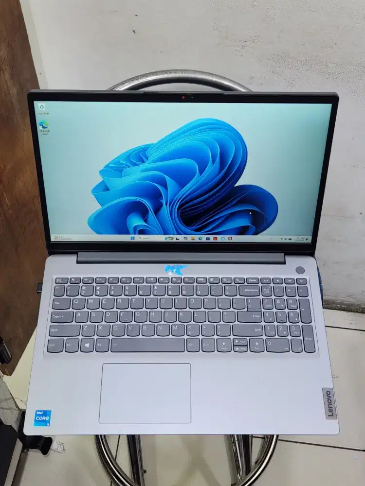 Lenovo ideapad 3 i5 1135G7 12/512