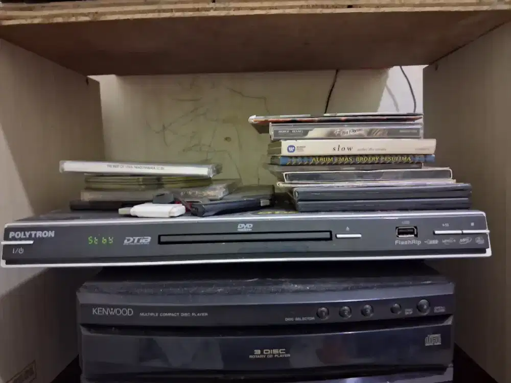 Dvd player pluw remote minus