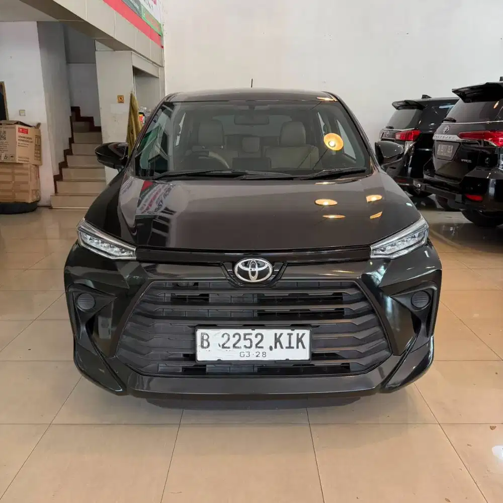 Toyota New Avanza E AT 2023 Hitam