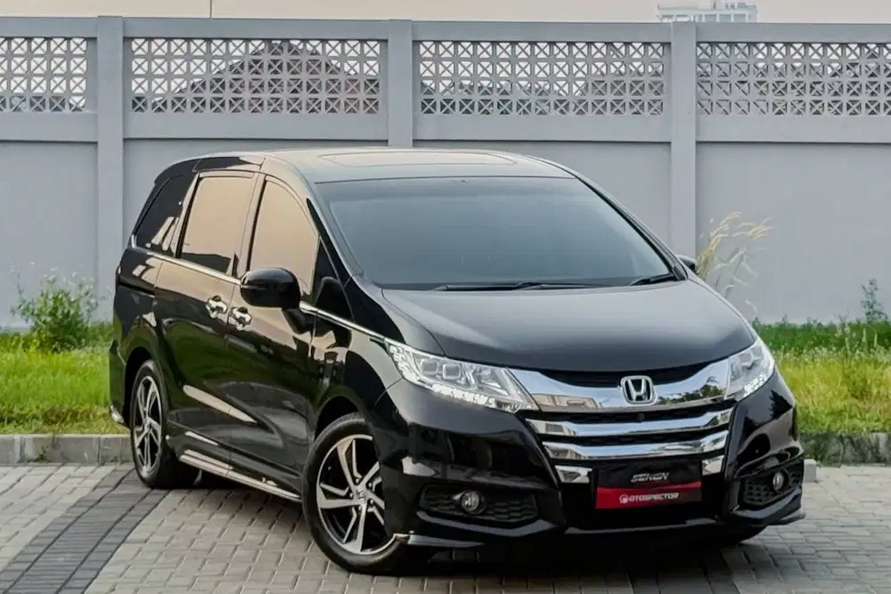 Honda Odyssey 2.4E 2.4 E Prestige Sunroof CVT Matic 2016 Hitam Mutiara