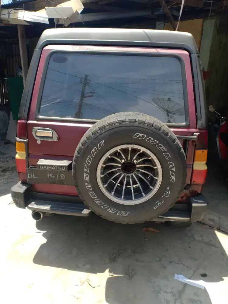 Di jual daihatsu feroza mega top bensin tahun 96 lokasi lhokseumawe.
