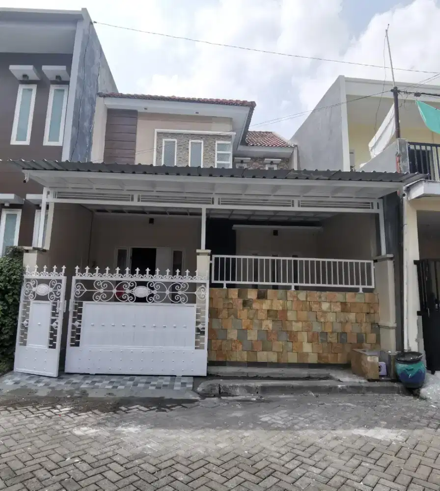 Rumah Pakuwon City Minimalis 2 Lantai Siap Huni