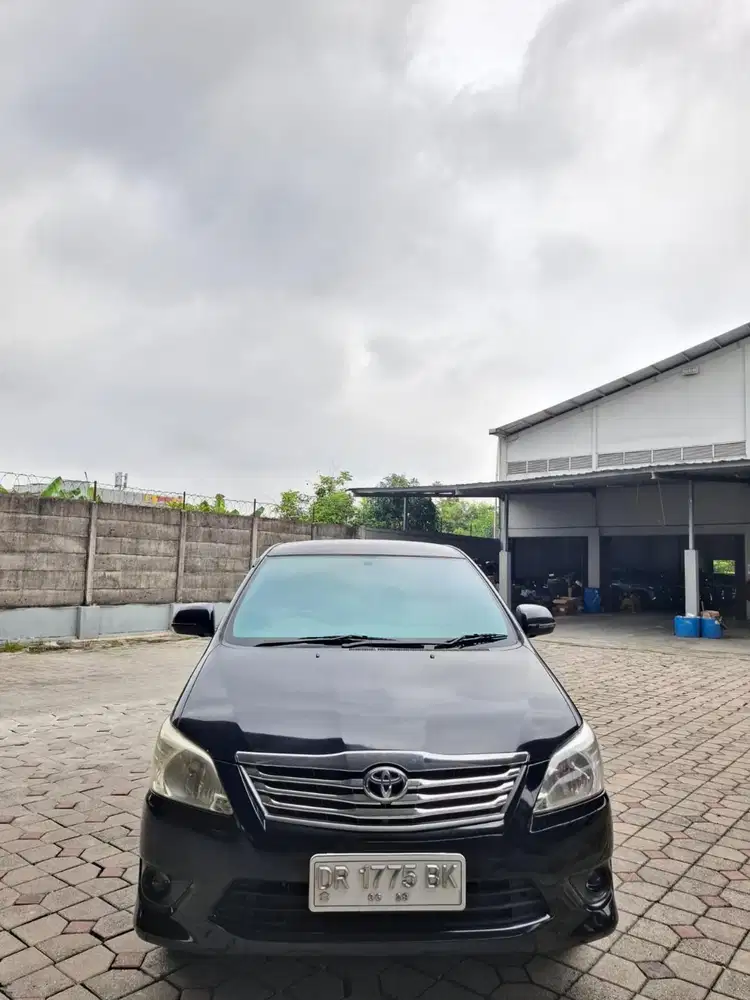 Innova 2013 G bensin manual