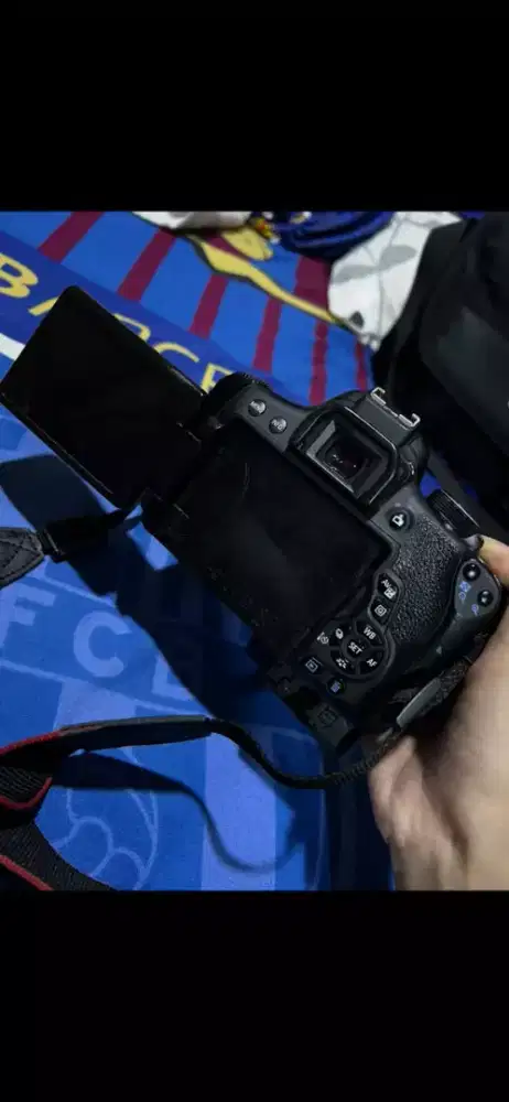 CANON 300D DAN CANON 750D