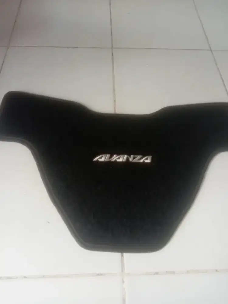 Jual karpet Avanza masih baru gres