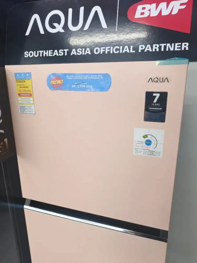 PROMO Kulkas 2 Pintu Aqua Pink