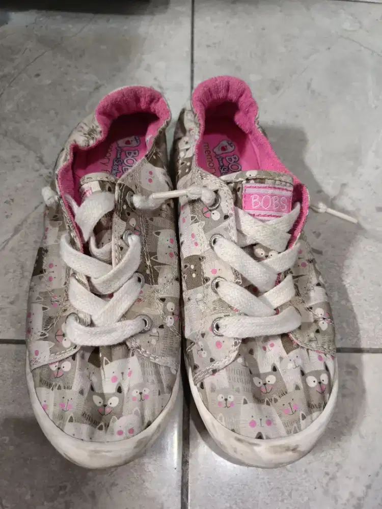 Sepatu Skechers Bobs Beach Bingo Kitty Size EU 37