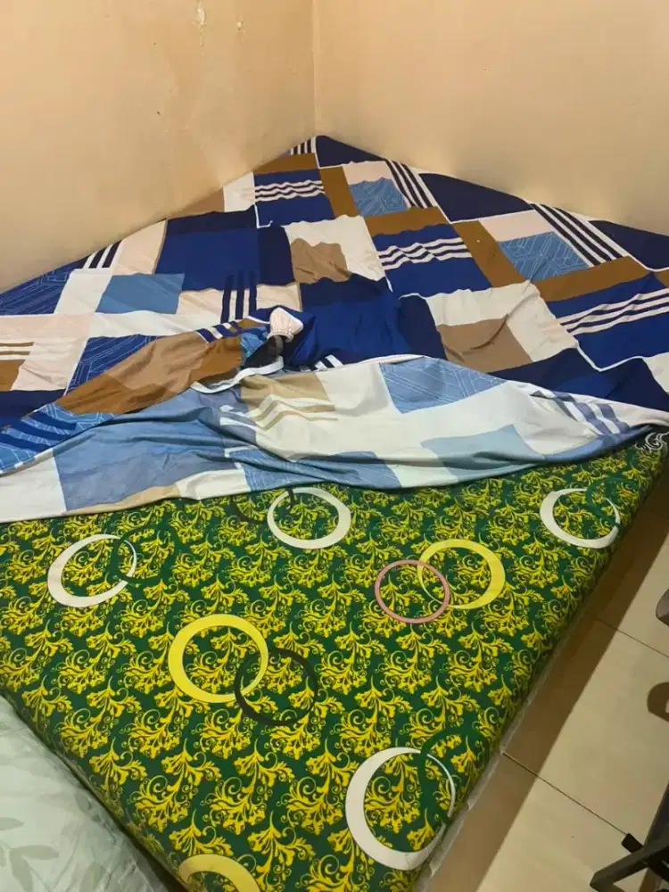 Jual kasur springbed murah cuma 950 nego harga beli 3 jutaan