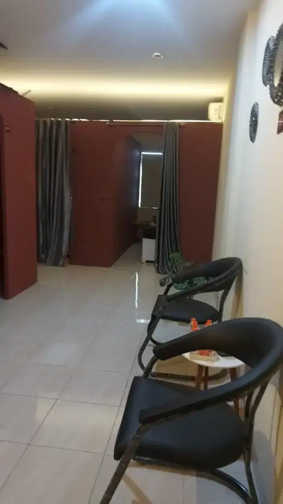 Dibutuhkan terapis pijat dan refleksi berpengalaman