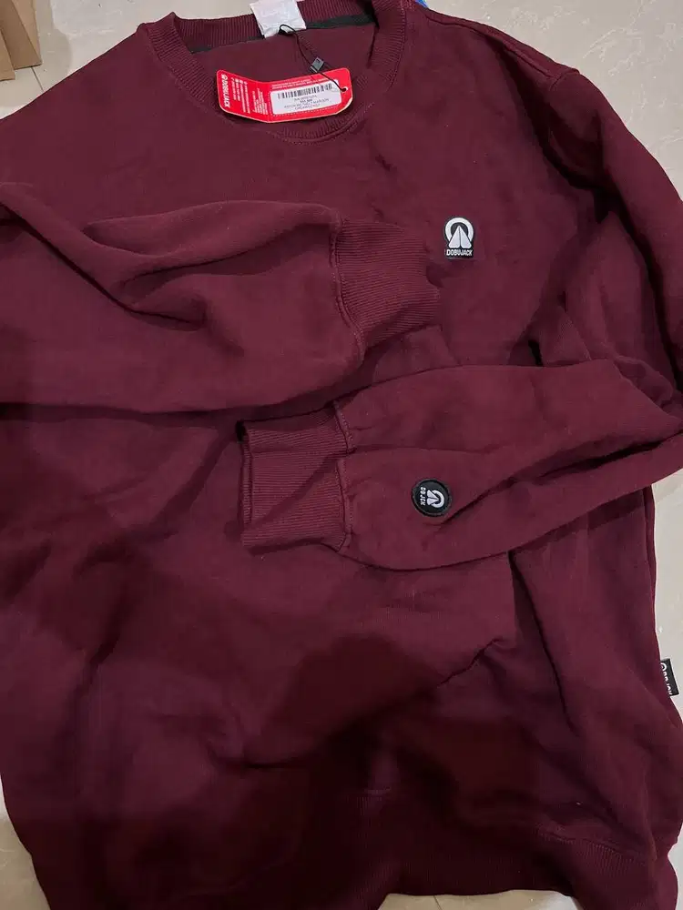 Sweater Dobujack Maroon Ukuran L