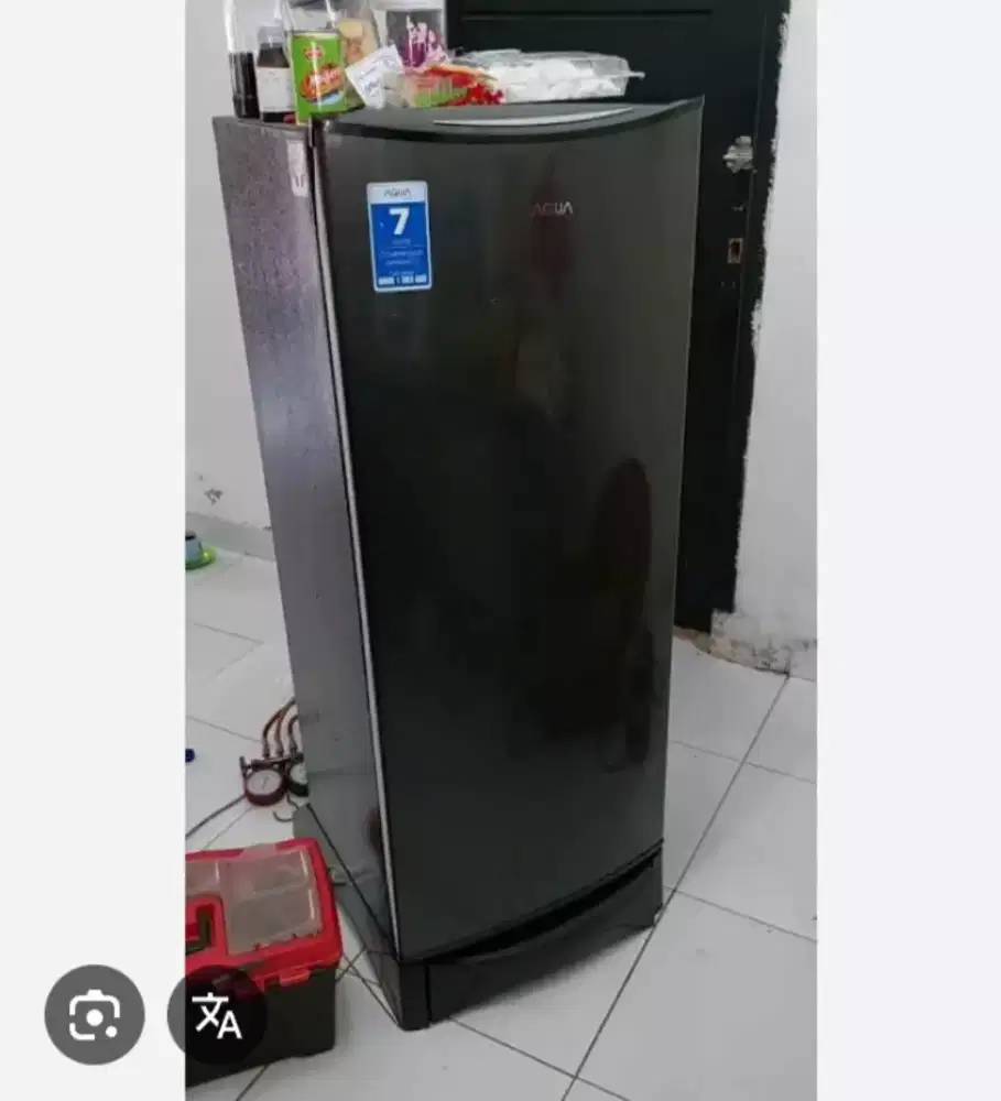 Dijual kulkas merk aqua