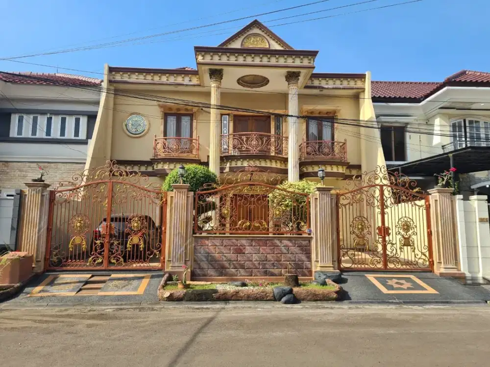 Rumah tipe classic Full Renov  di cluster Harapan Indah Bekasi