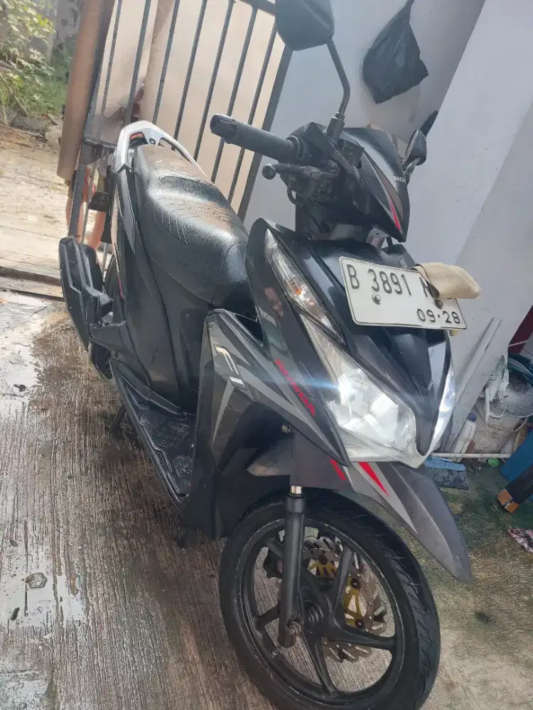 Honda Vario 125 kzr tahun 2013 dijual bekas