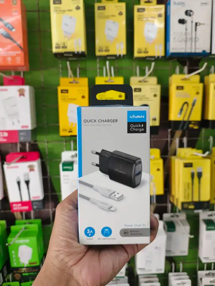 TRAVEL CHARGER LIGHTING