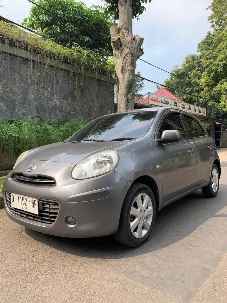 JUAL NISSAN MARCH ( AT ) 2013