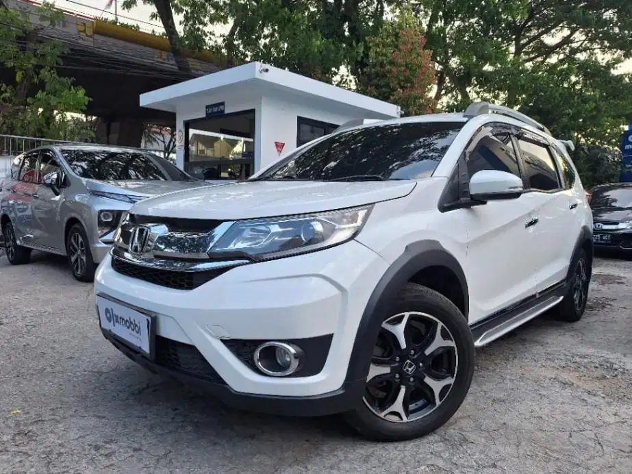 DP MURAH Honda BR-V 1.5 Prestige Bensin-AT 2018 Putih CEYLB