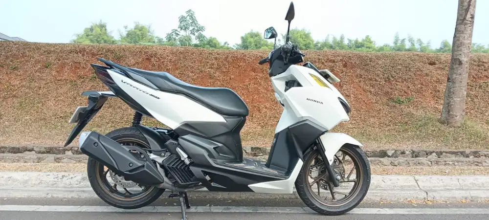 Honda Vario 160 ABS low KM 2023 pajak super panjang