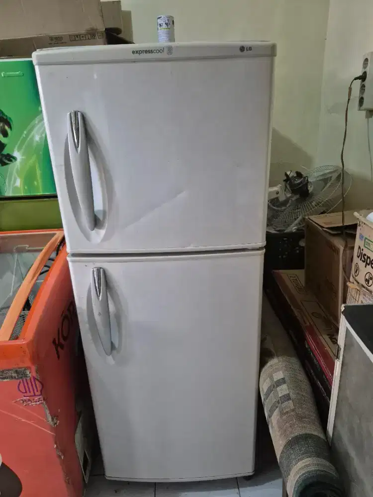 Kulkas 2pintu LG expresscool