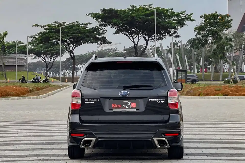 Subaru Forester 2.0 XT Bensin AT Matic 2013 abu Panoramic Sunroof