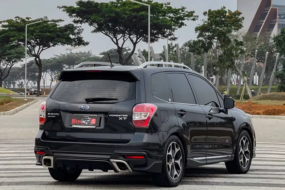 Subaru Forester 2.0 XT Bensin AT Matic 2013 abu Panoramic Sunroof