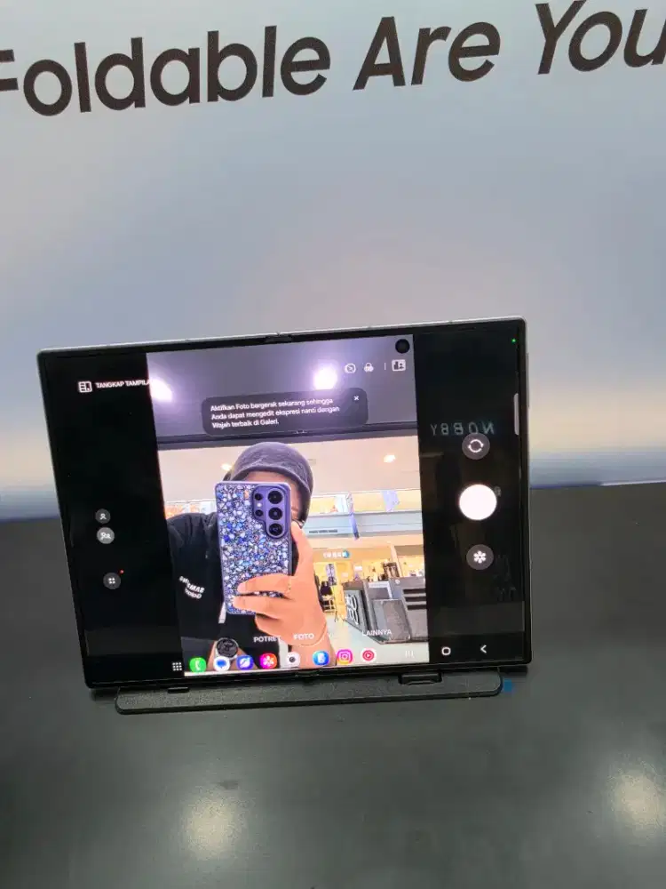 Samsung galaxy Foldable 8