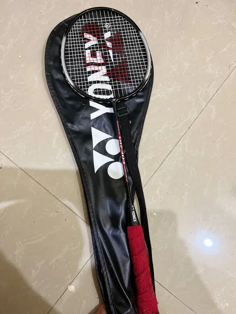 Raket Badminton Yonex
