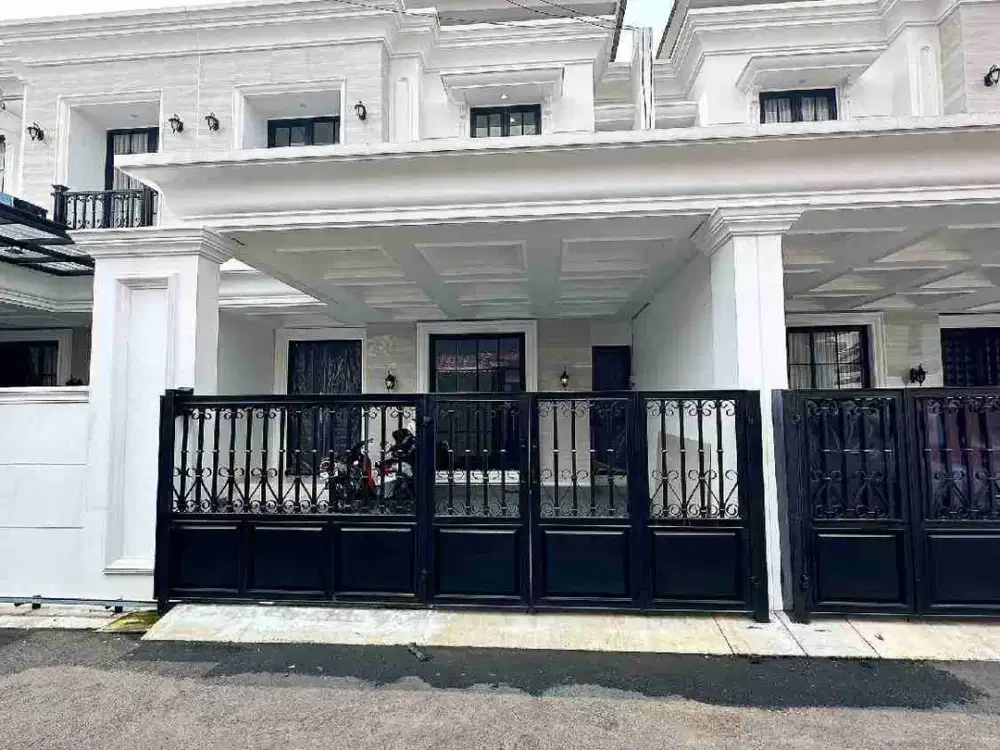 rumah 2 lantai Cibubur Ciracas dekat jl lapangan tembak