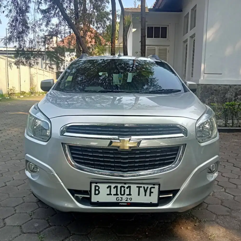 KM 40.000 Chevrolet Spin 1.5 LTZ 2013 Manual, mulus seperti baru