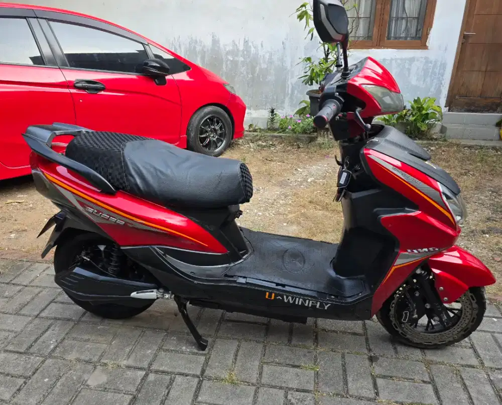 Motor listrik Uwinfly Blue Whale mulus