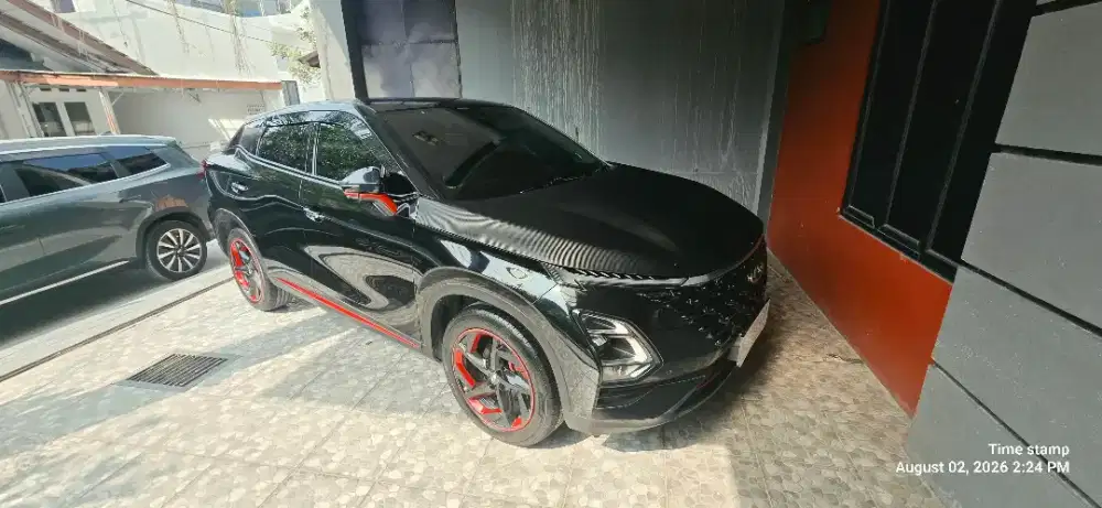 Omoda 5 RZ 2023 Hitam (Pribadi)