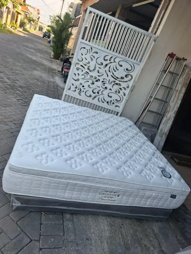 JUAL CEPAT Dreamline set dipan tanpa sandaran uk 200x200