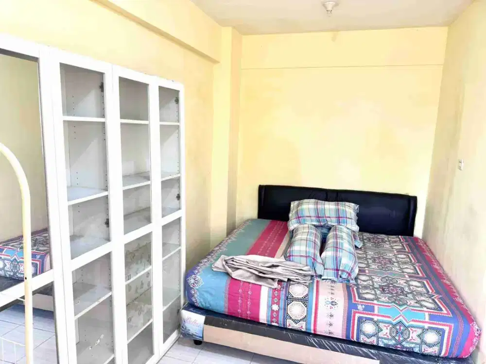 Disewakan Unit Apartemen Puncak Dharmahusada 2BR Jadi 1BR Lantai 1 Full Furnish