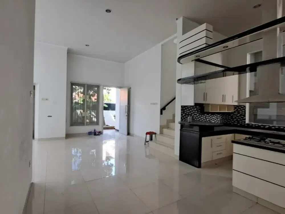 A33 Jual Rumah Ready Bagus Minimalis di dekat Tomang Raya